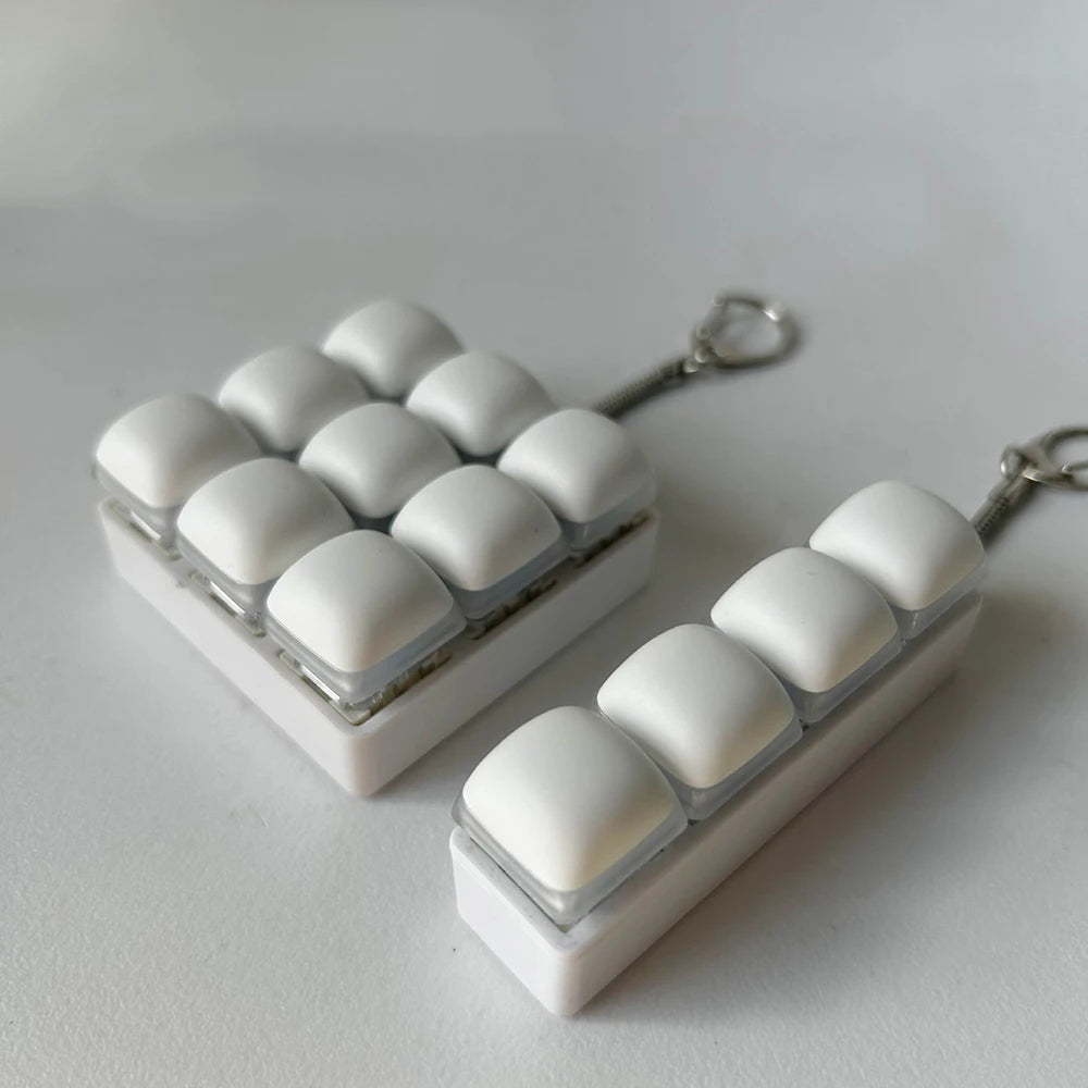 White Steamed Bun Buttons Keychain