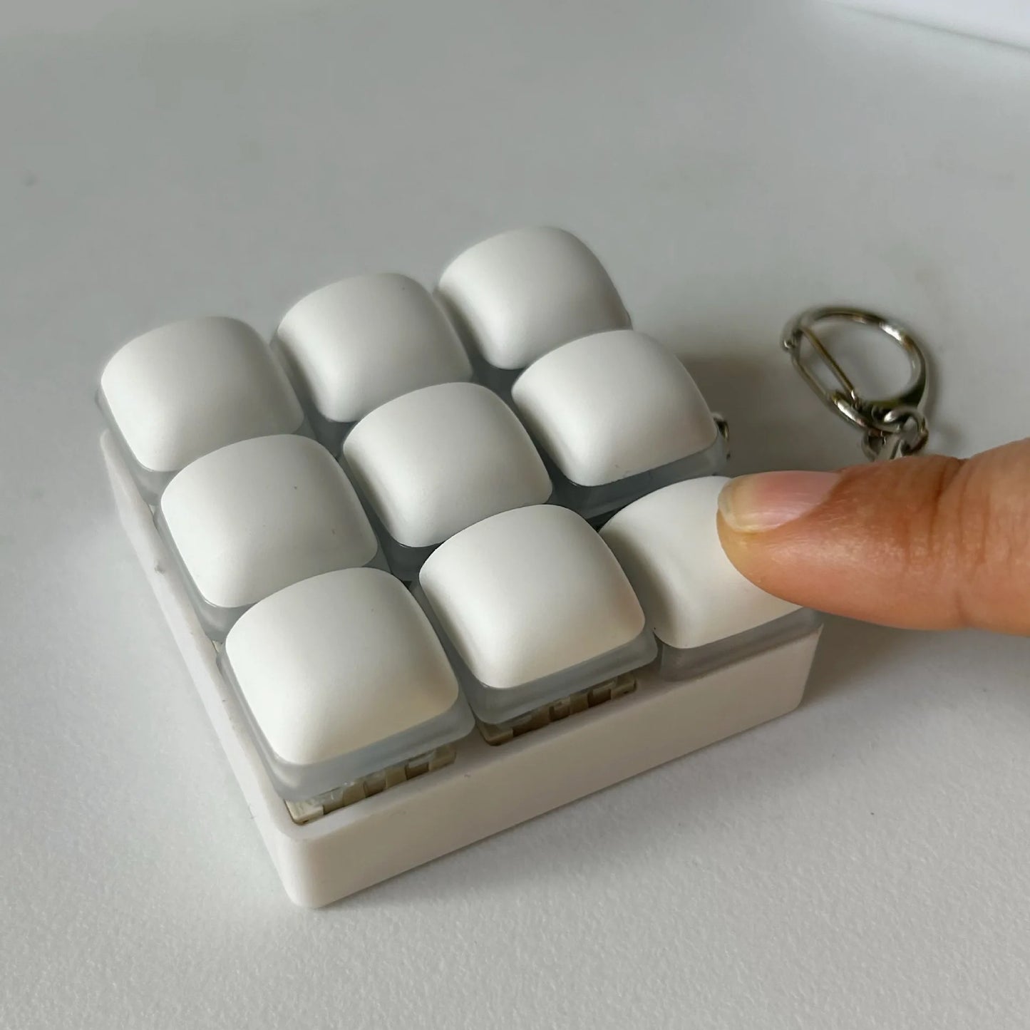 White Steamed Bun Buttons Keychain